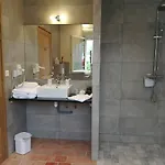 Bed & Breakfast Du Vieux Tour Le Manoir