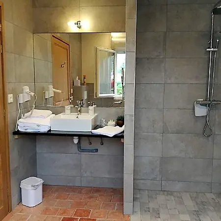 Du Vieux Tour Le Manoir فندق مبيت وإفطار Canapville (Calvados)