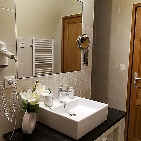 Du Vieux Tour Le Manoir 3* Canapville (Calvados)