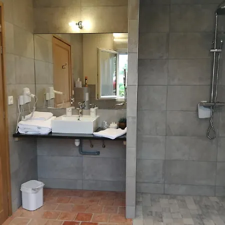 فندق مبيت وإفطار Du Vieux Tour Le Manoir