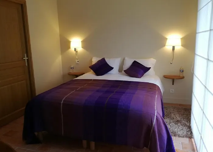 Du Vieux Tour Le Manoir